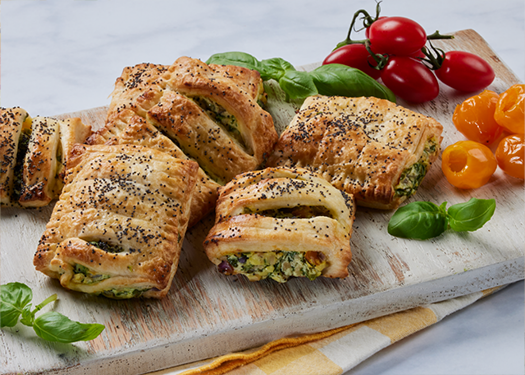 Vegetarian Picnic Rolls with Whole Sweet Piquanté Yellow Peppers