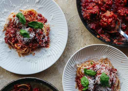 Spaghetti with Yellow Piquanté Pepper Meatballs