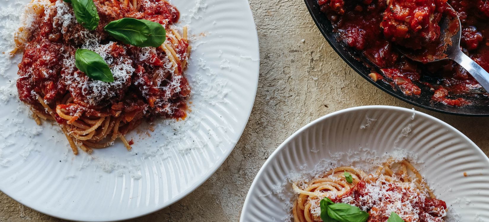 Spaghetti with Yellow Piquanté Pepper Meatballs